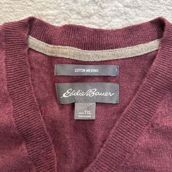 Eddie Bauer Men's Long Sleeve V-Neck Cotton Merino‎ Blend Sweater in Burgundy - Picture 2 of 7